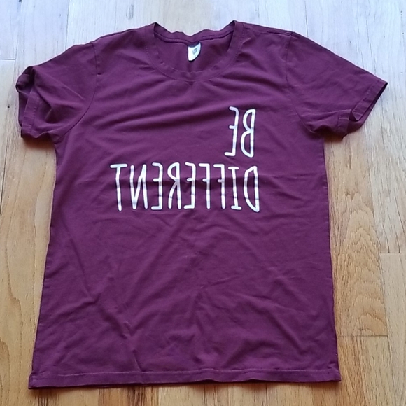 Graphic Tees - Bundle of 2 - Picture 2 of 2